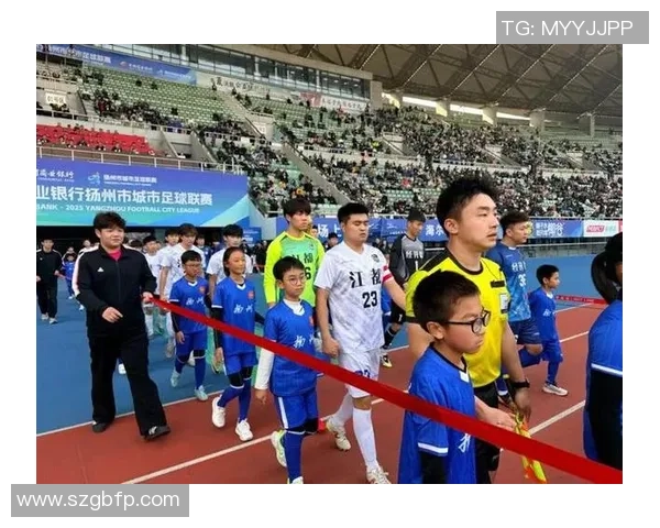 武汉足球队的拼搏之路与大师赛的荣耀时刻